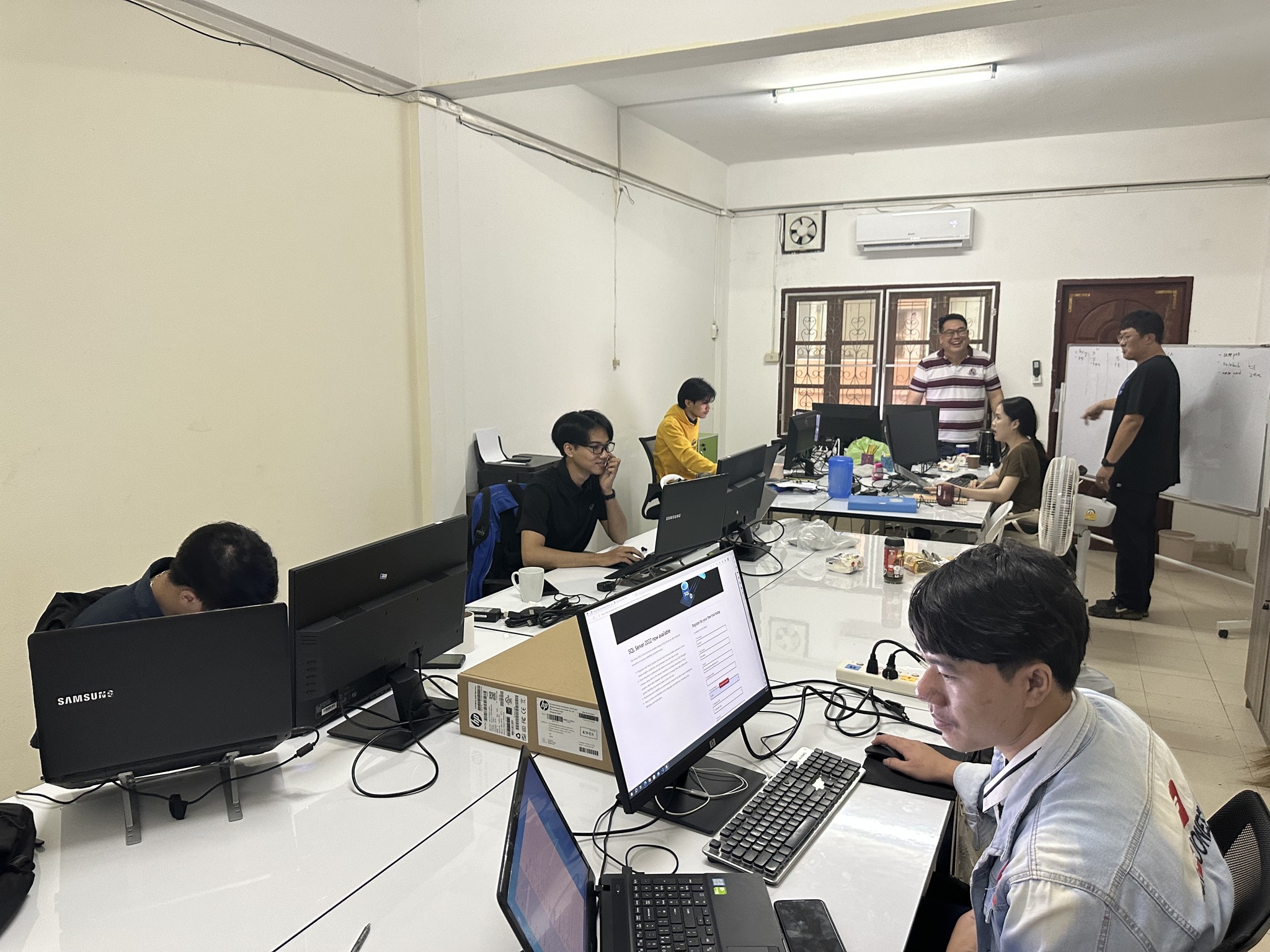 Humascot Co opened a branch in Laos and started a startup with the cooperation of our research institute (iATER).